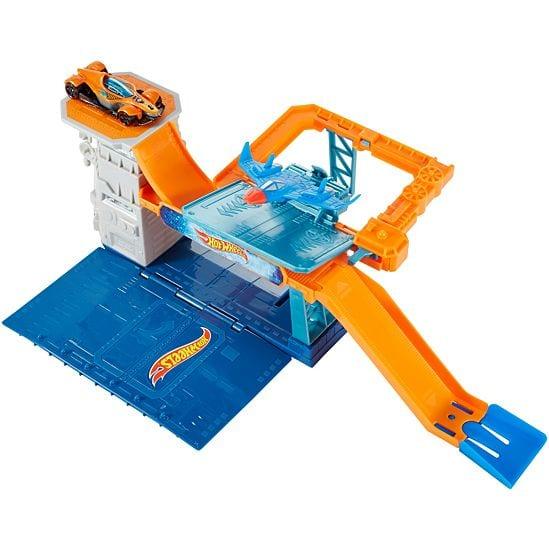 Hot Wheels Sky-Base Blast Track Set - sop-development